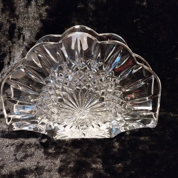 Crystal Scalloped Vintage Napkin Holder - Picture 7 of 7